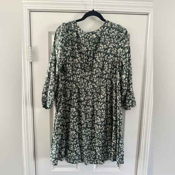 Madewell green V-Neck Button-front Mini Dress in Forest Leaves long sleeves - Picture 7 of 12